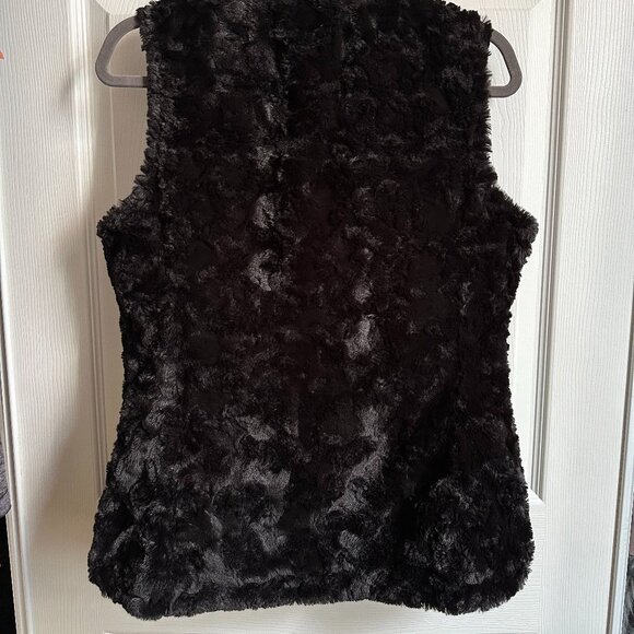 North Face Women’s Small Reversible Full Zip Quilted Puffer Faux Fur Lined Vest - Picture 7 of 8